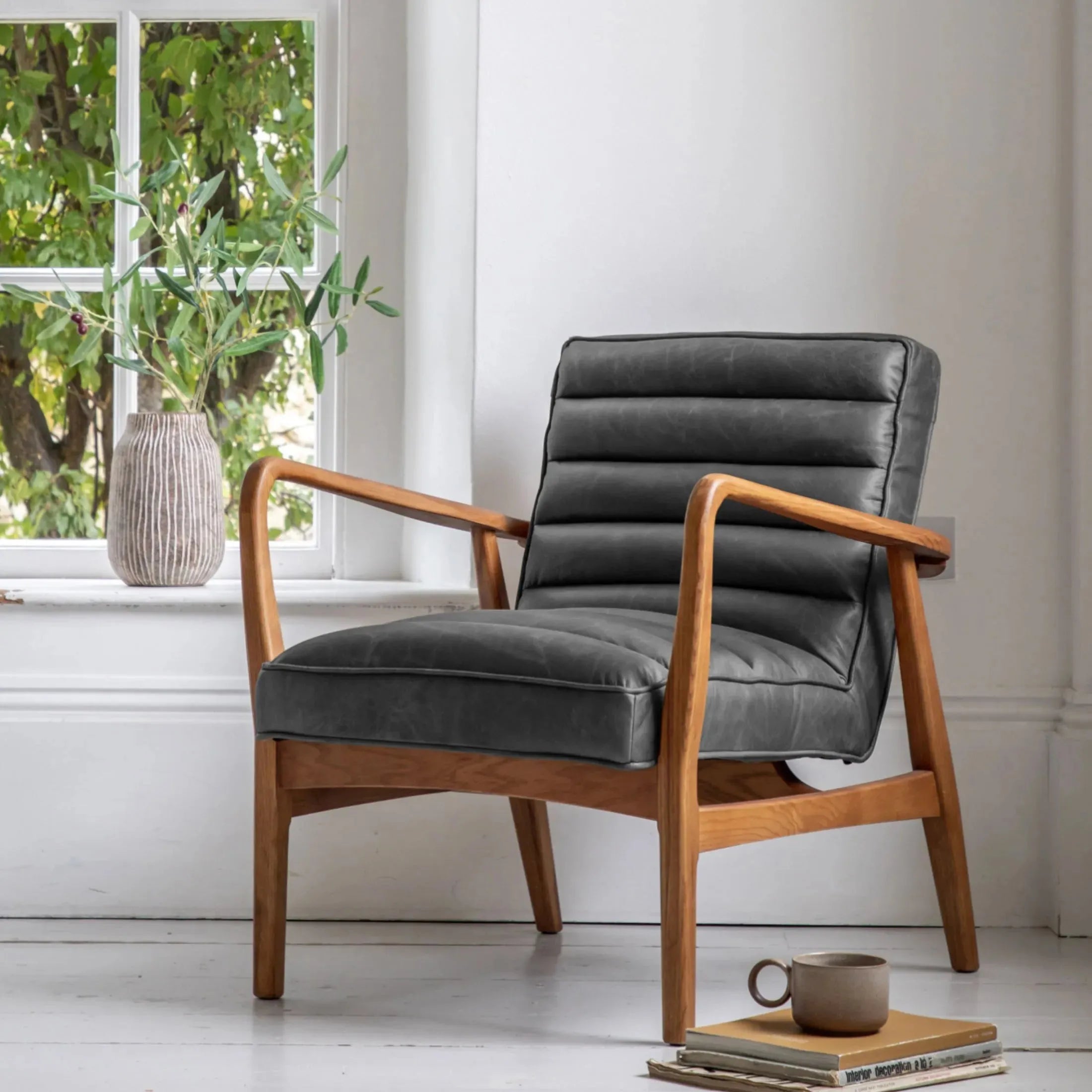 Vintage wood arm chair 2025