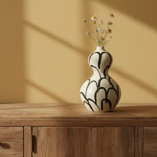 Black & Cream Curvaceous Vase