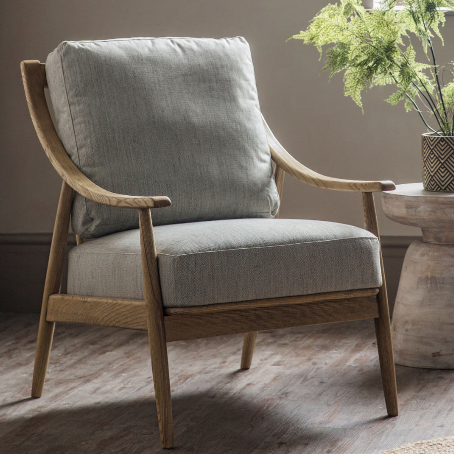 Relaxed Lounge Chair with Spindle Back - Natural Linen - The Farthing