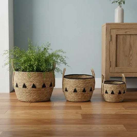 Set of 3 Black Triangular Design Seagrass Baskets