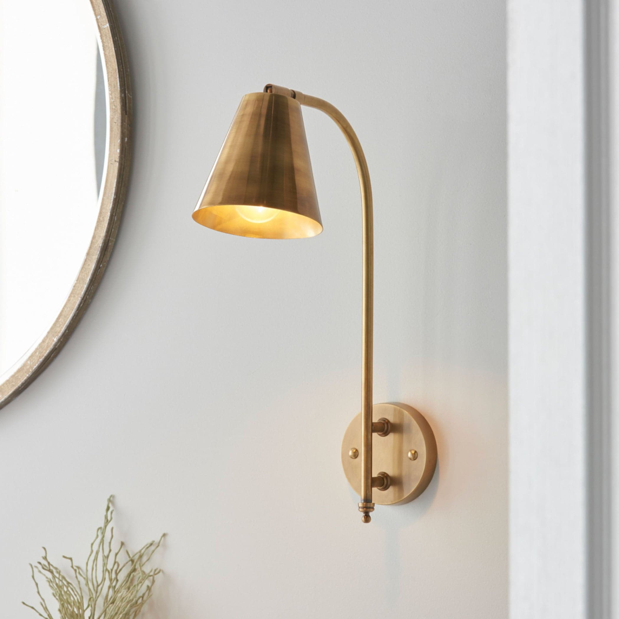 Antiqued Brass Swan Neck Cone Wall Light 1