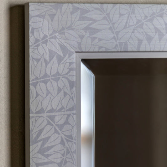 Leaf Pattern Edge Wall Mirror