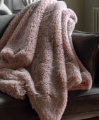 Luxurious Mauve Faux Fur Throw