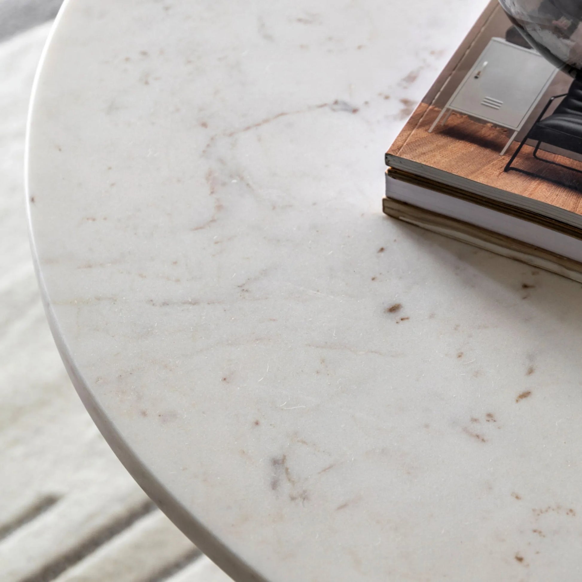 Natural Round White Marble Coffee Table 1