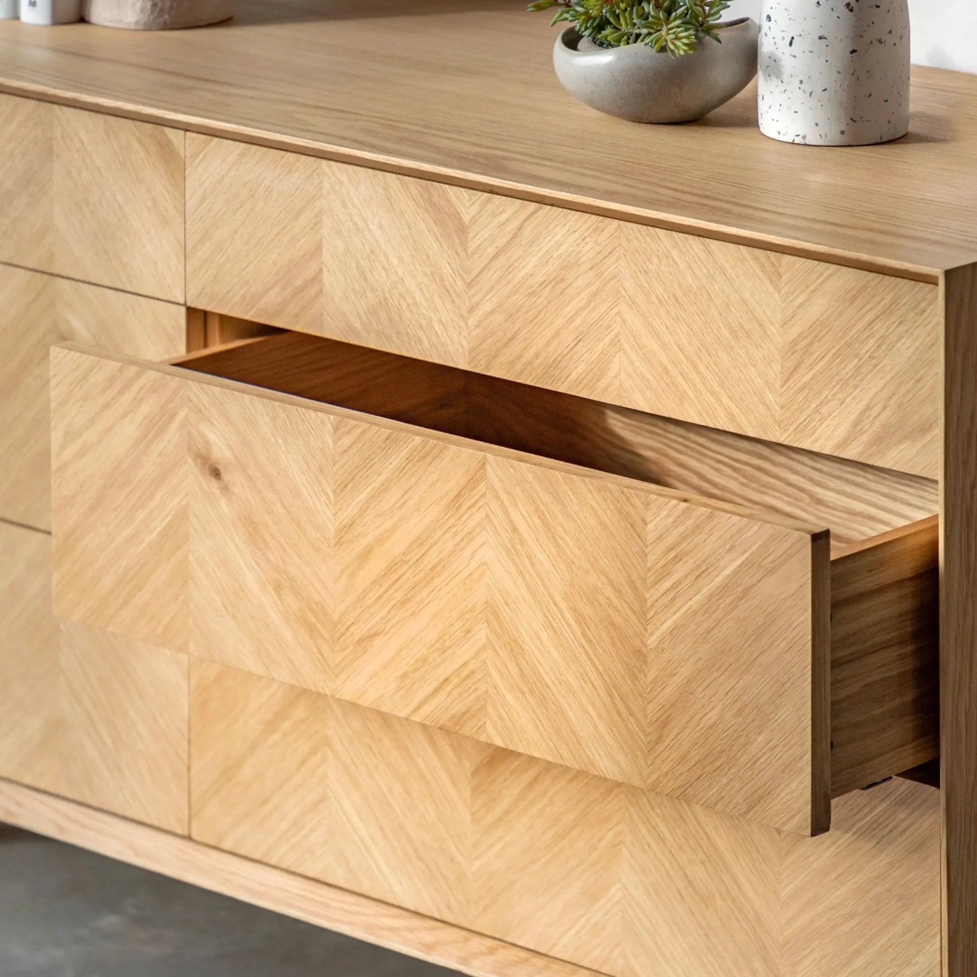 Oak Chevron Fronted 6 Drawer Chest of Drawers | The Farthing 6