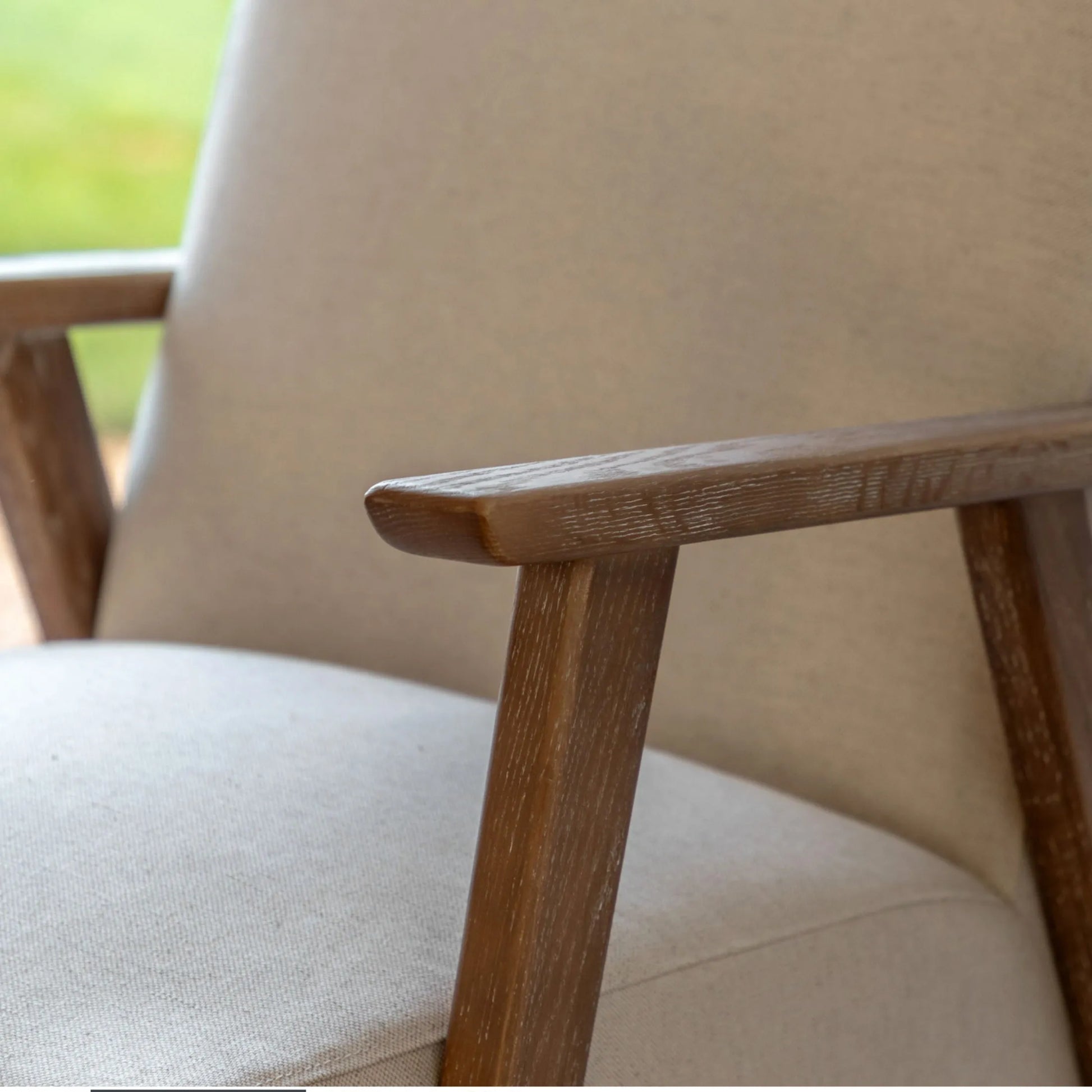 Relaxed Natural Linen and Wood Chair FARTHING 4