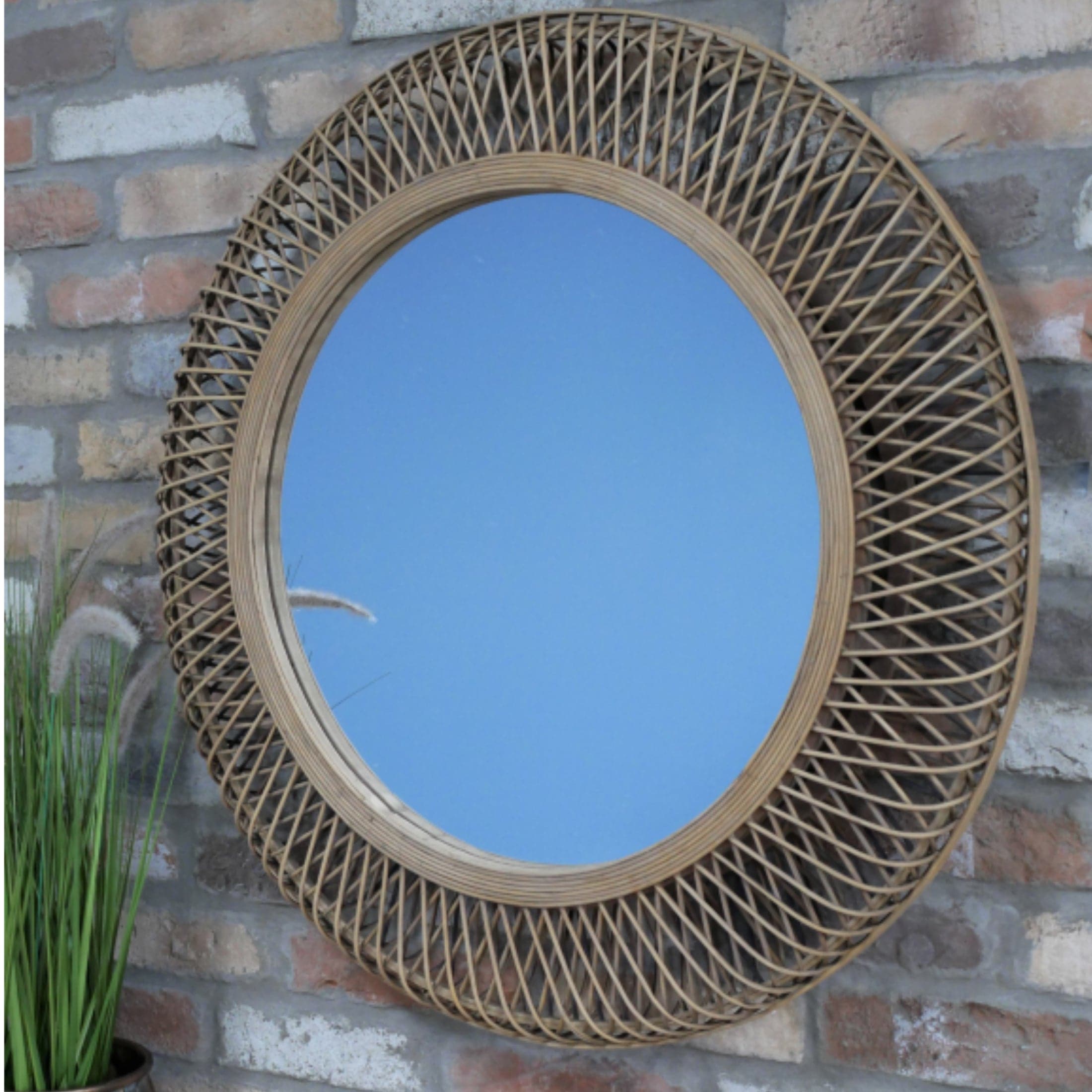 Rustic Round Rattan Wall Mirror 1