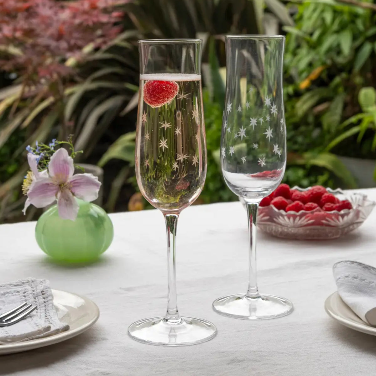 Set of 2 Etched Star Champagne Flutes 5