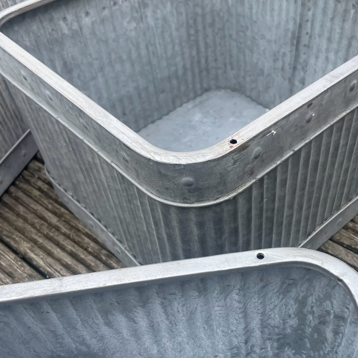 Set of 3 Distressed Square Ribbed Planters