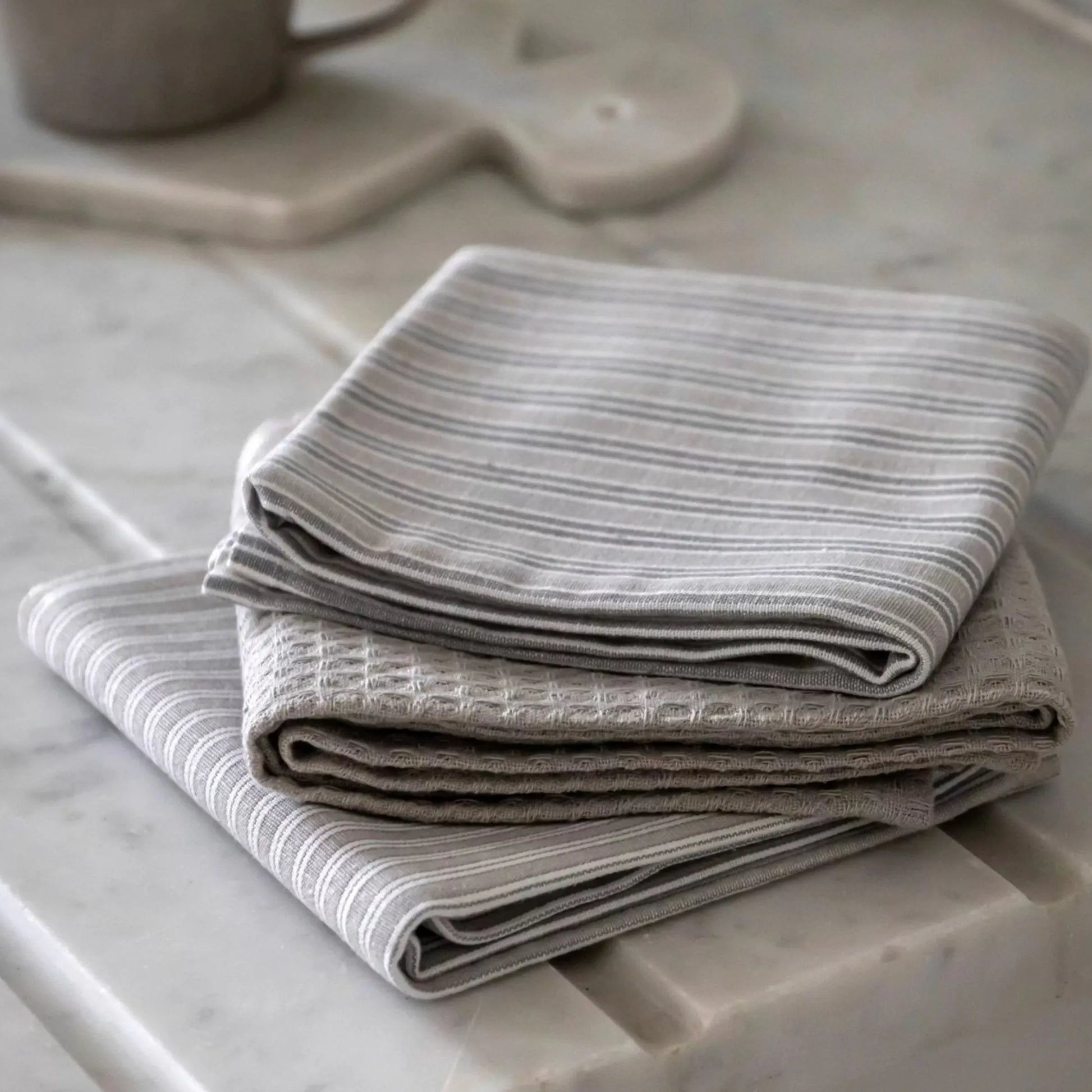 Set of 3 Grey Cotton Tea Towels 5