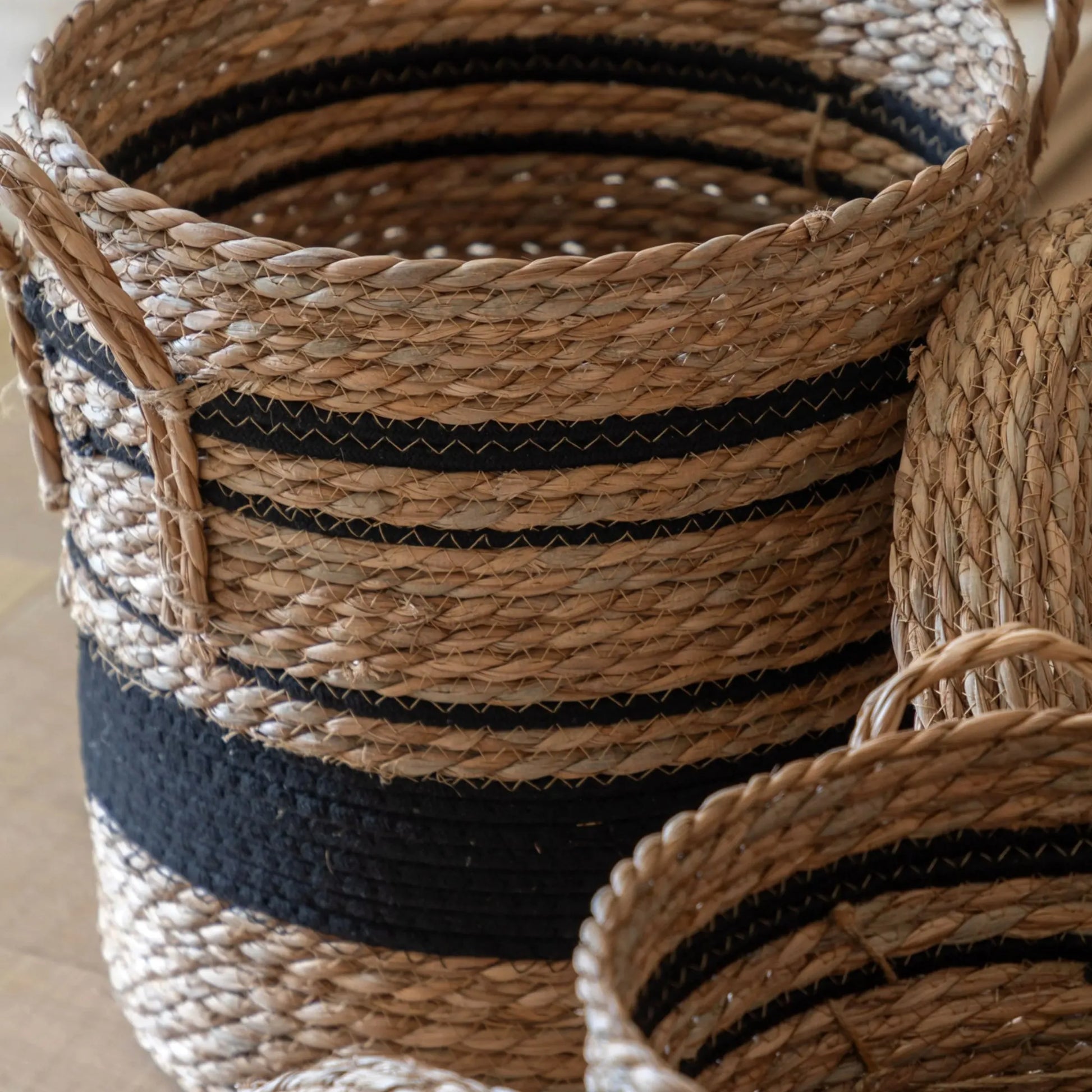 Set of 3 Woven Stripe Storage Baskets with Lids 4