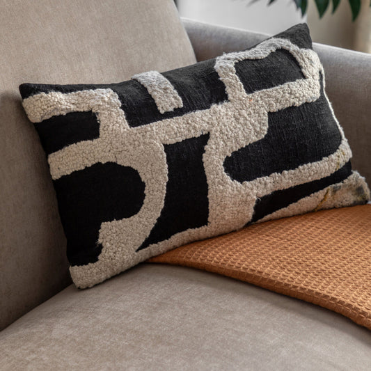 Tufted Abstract Midnight Cushion 3