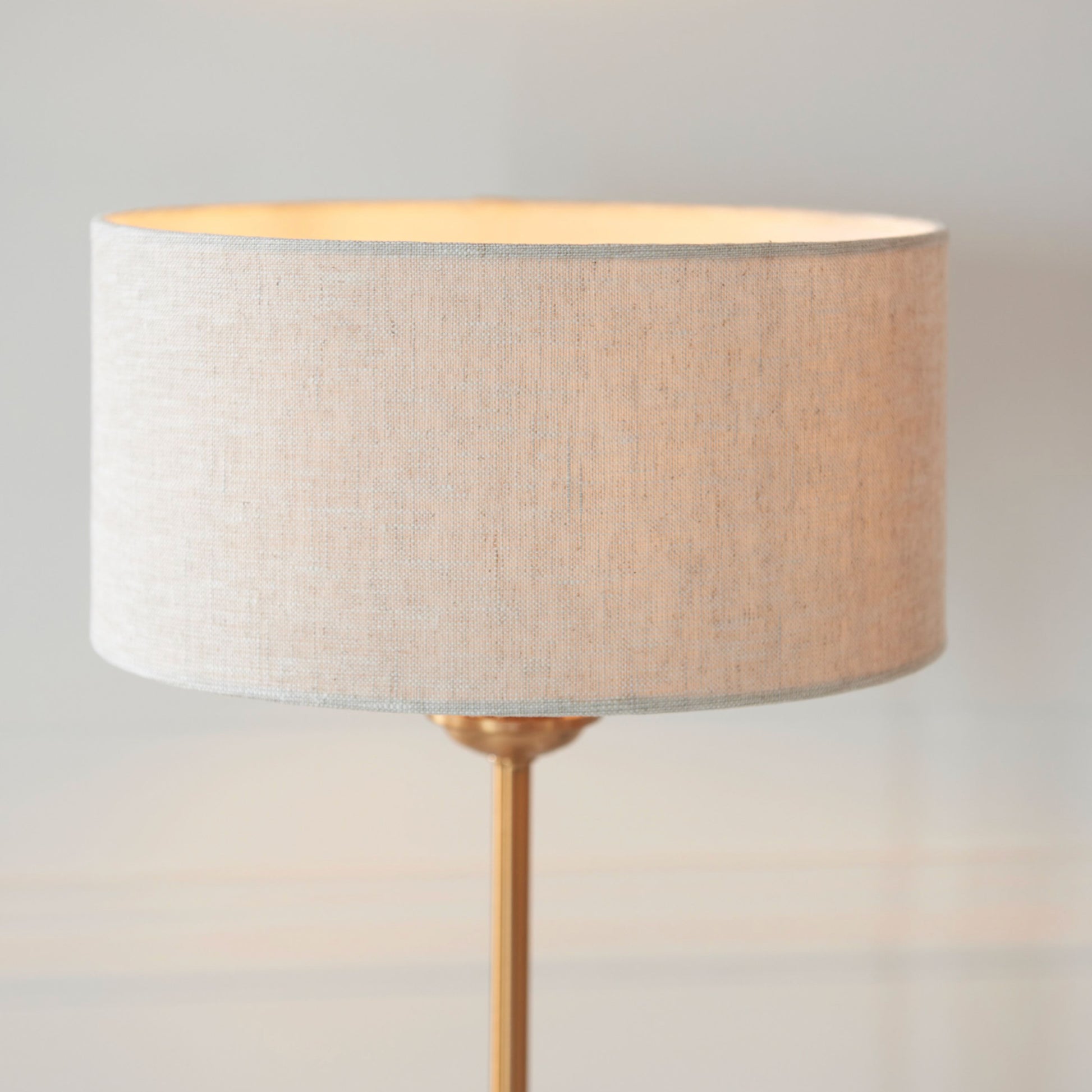 Vintage Brass Table Lamp with Fabric Shade 6