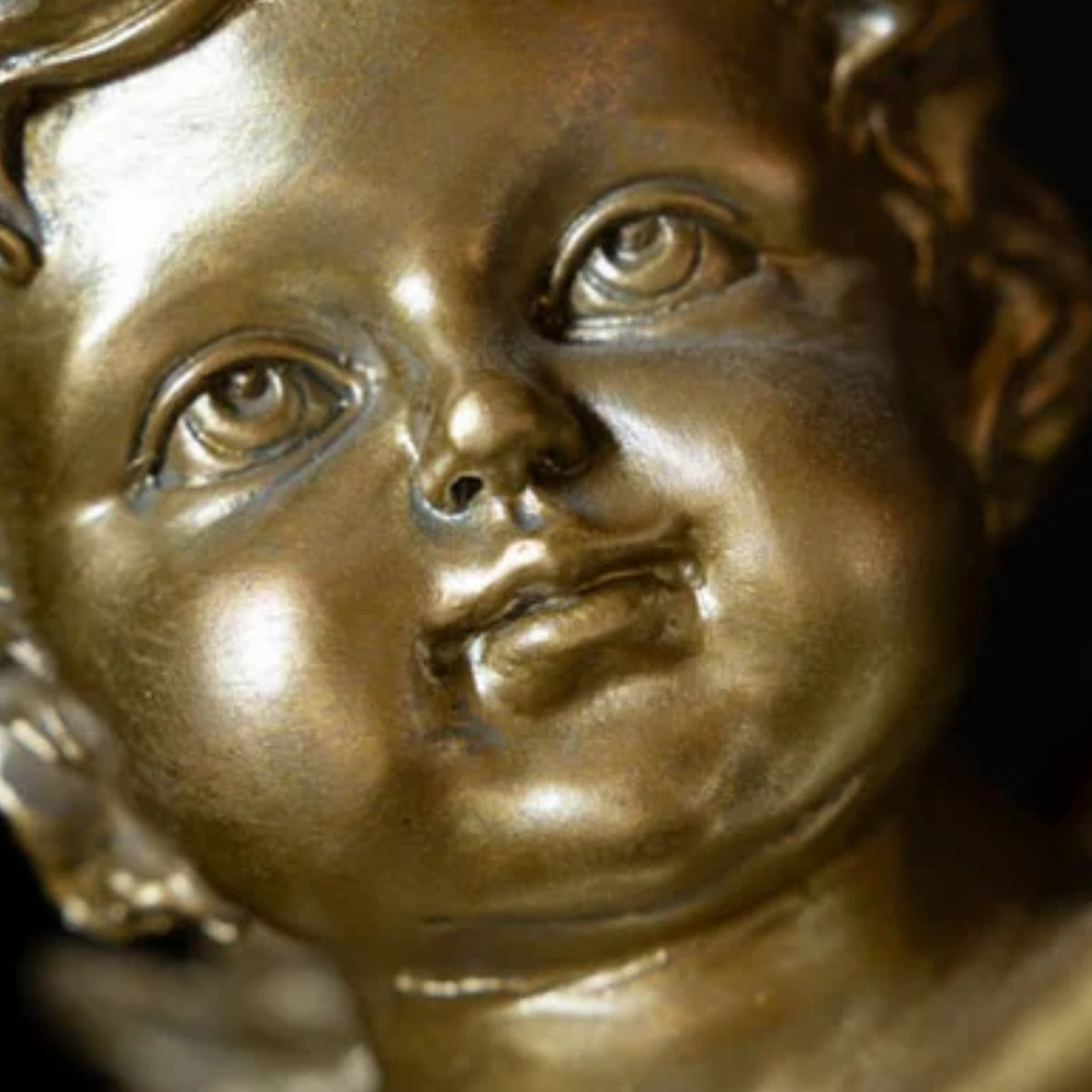 Vintage Gold Cupid Table Lamp 2