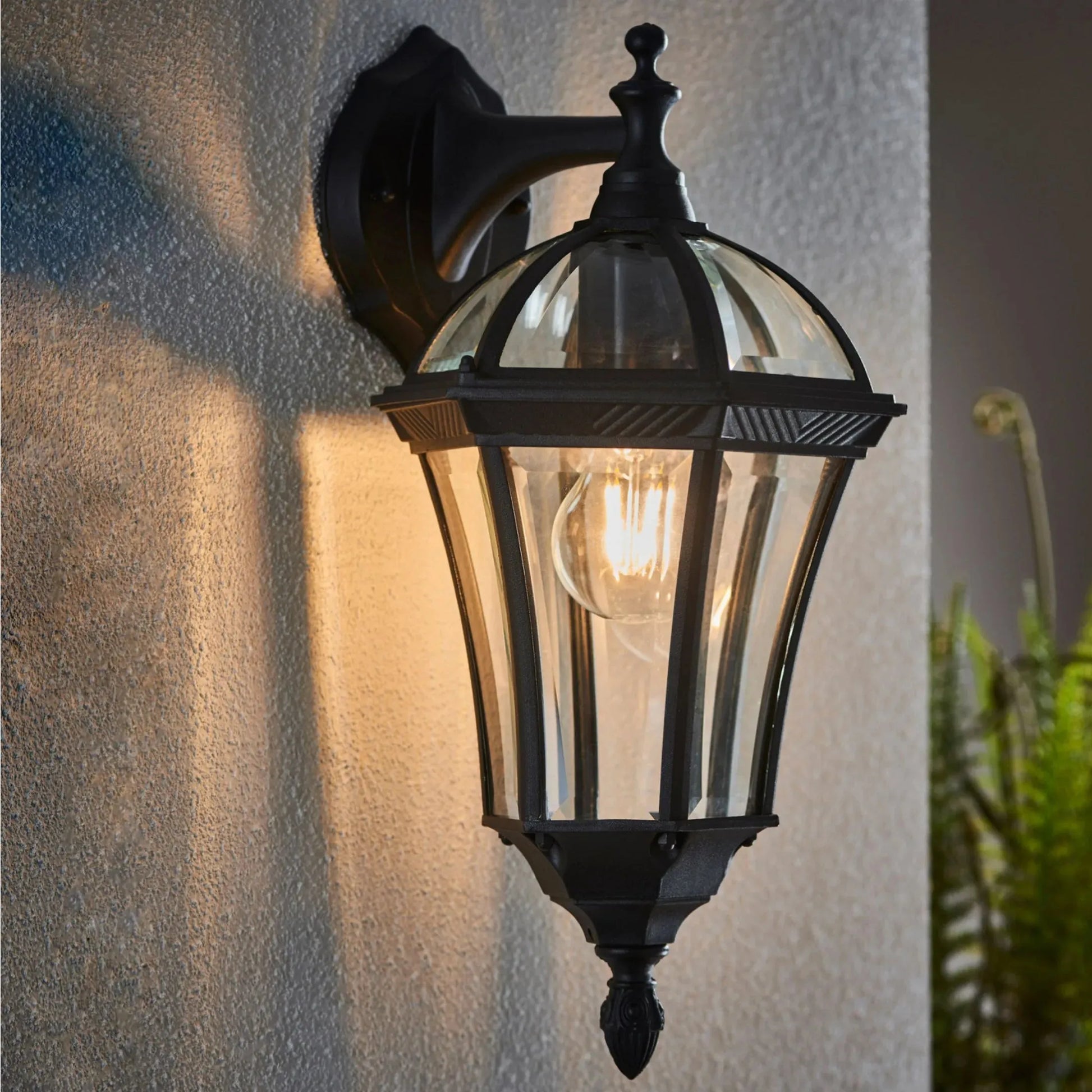 Classic Exterior Black Metal Chedington Wall Light - The Farthing