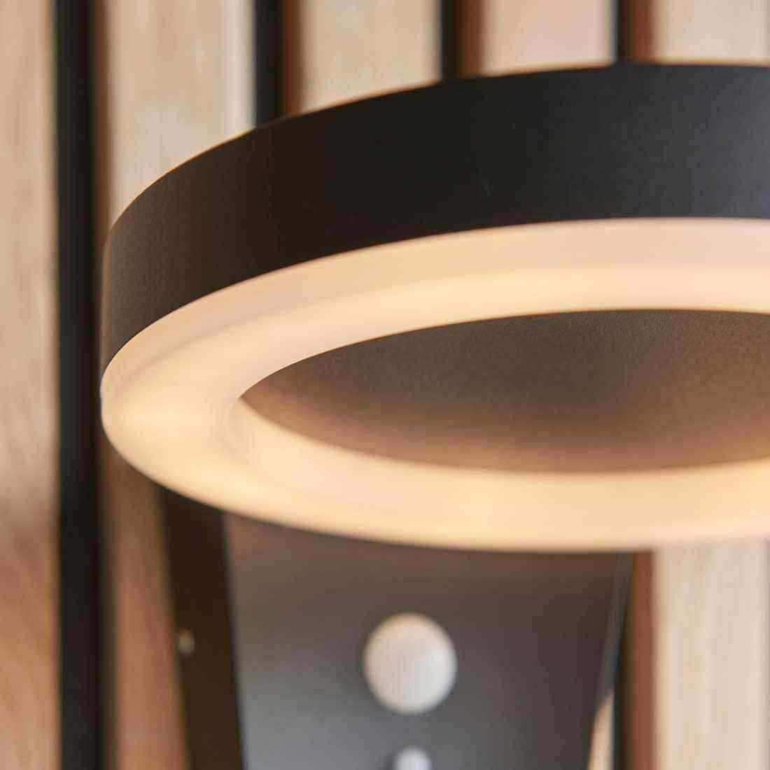 Contemporary Hoop Solar-Powered Exterior wall light - The Farthing