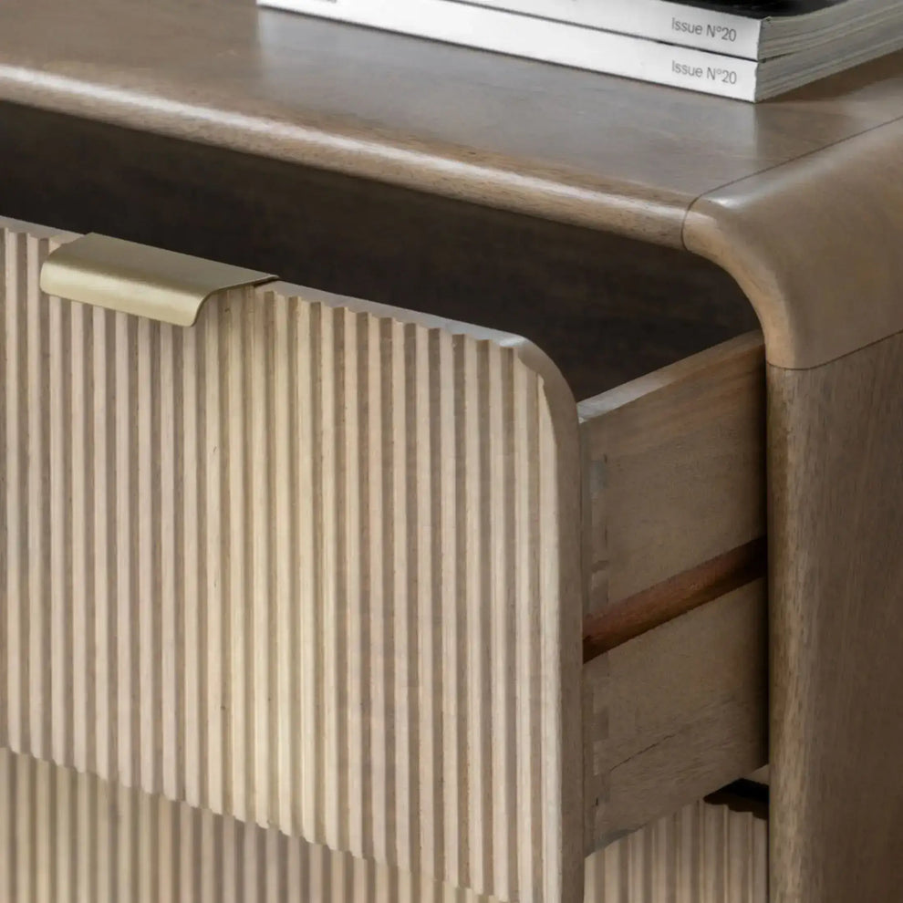 Drawer Rounded Esge Curved Edge Mango Wood 3 Drawer Chest of Drawers | Farthing