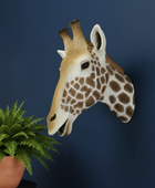 decorative-wall-mounted-giraffe-head