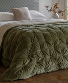 Green Pinch Quilt Bedspread - The Farthing
