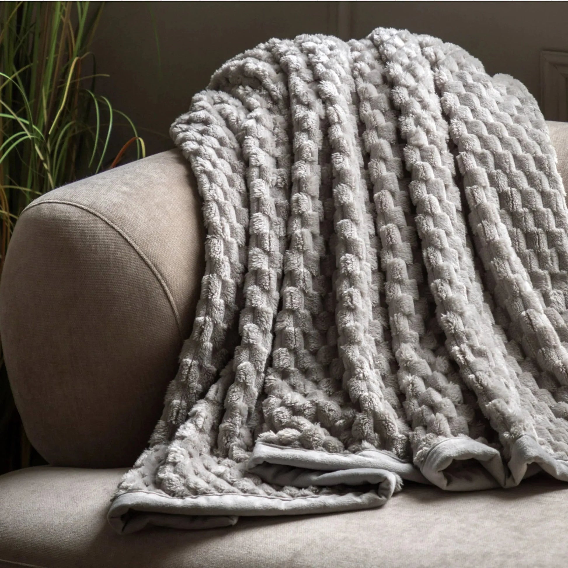 Grey Jacquard Velvet Knitted Throw - The Farthing