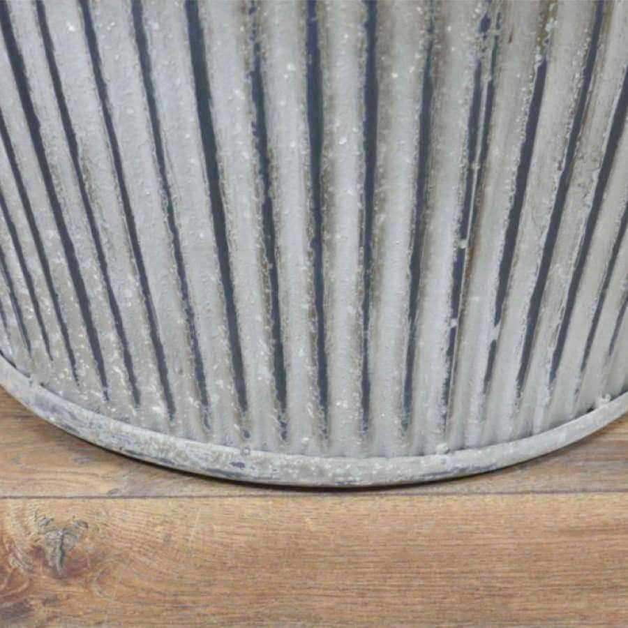 Large Rustic Ribbed Planter - The Farthing