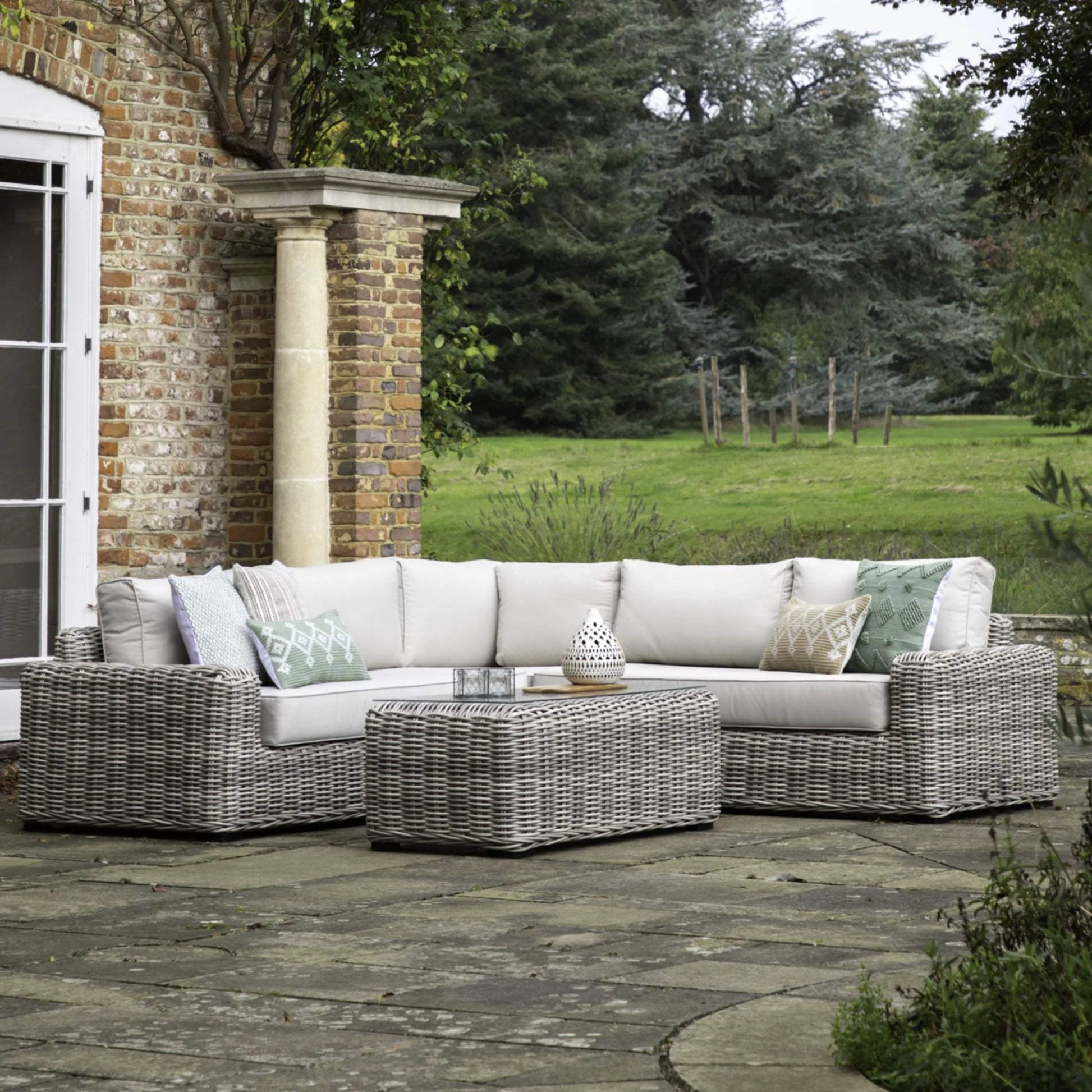 Poly Rattan Large Outdoor Corner lounge Sofa Set - The Farthing