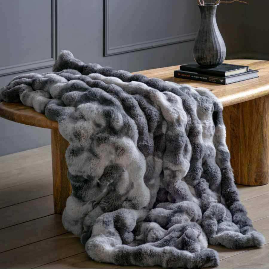 Super Soft Marbled Grey Faux Fur Throw - The Farthing
