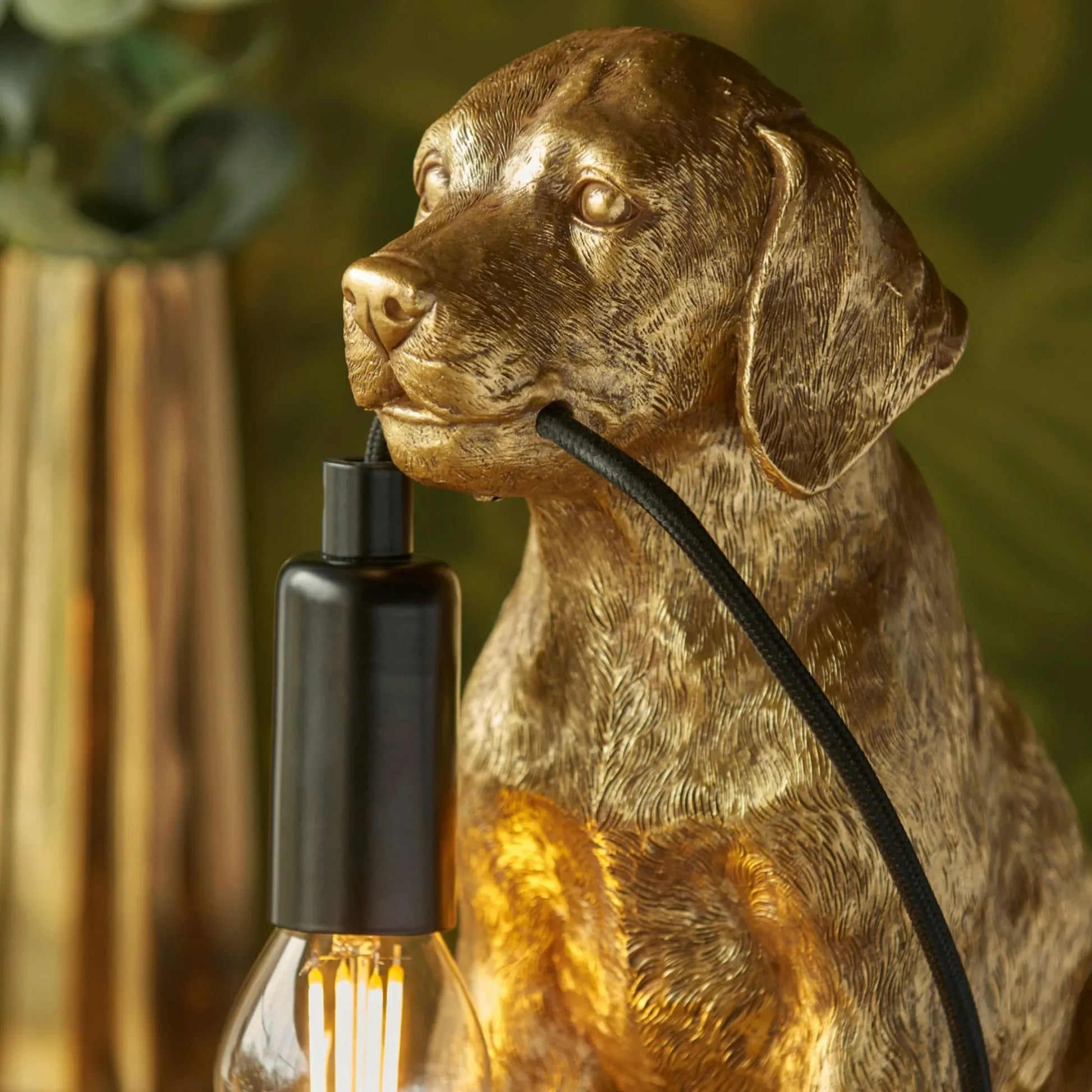 Vintage Gold Labrador Puppy Table Lamp - The Farthing