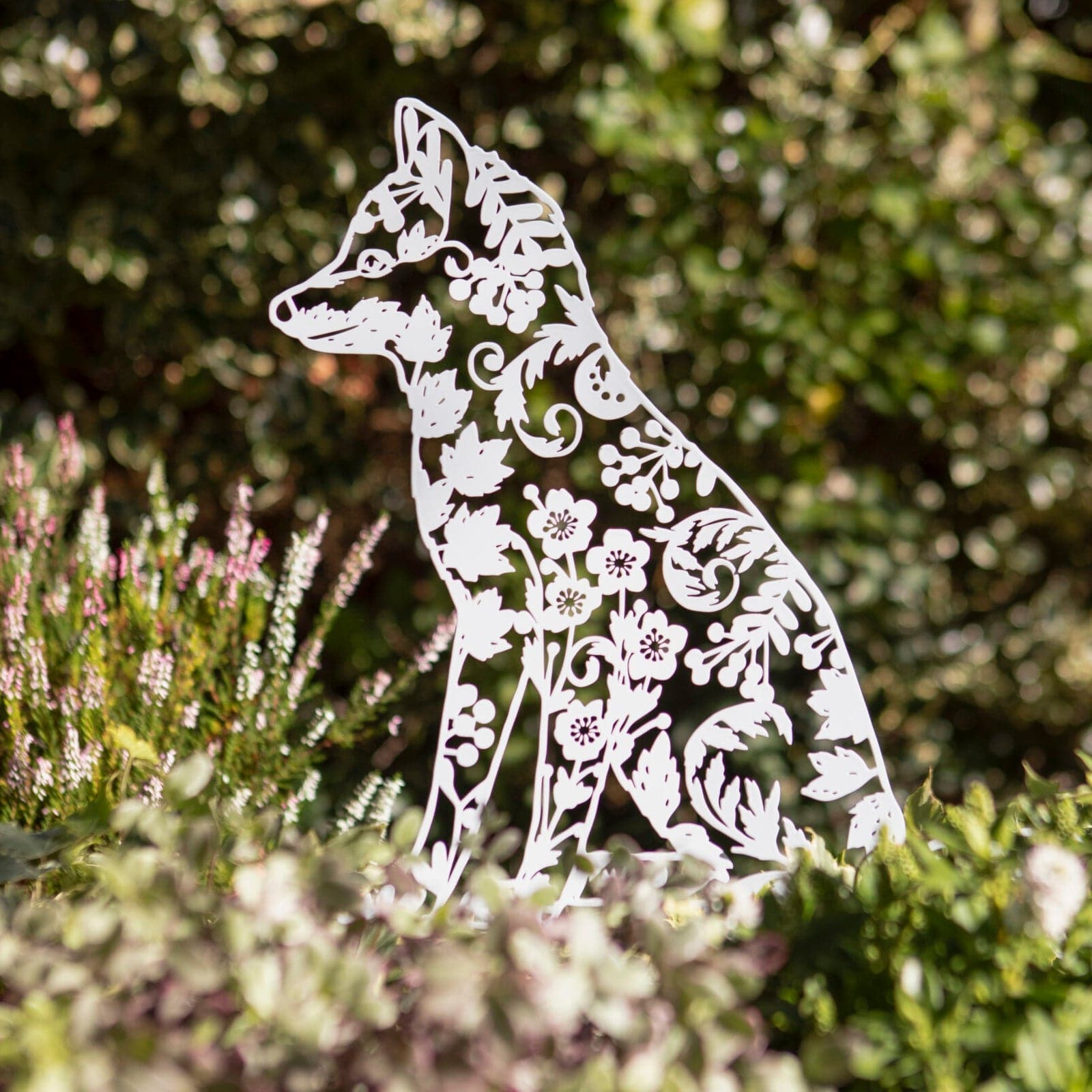 White Fox Garden Silhouette - The Farthing