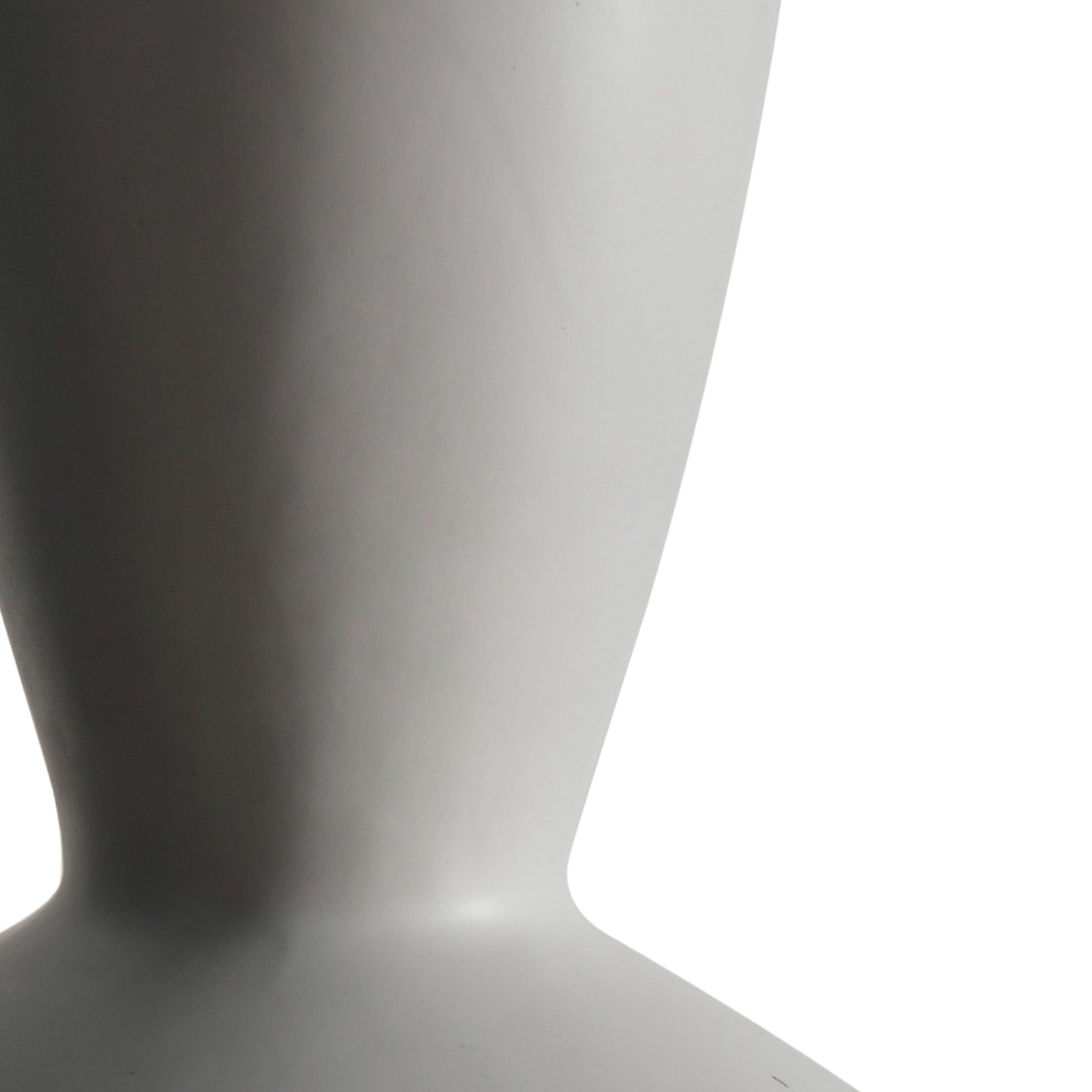 White Modern Urn Shaped Vase - The Farthing
