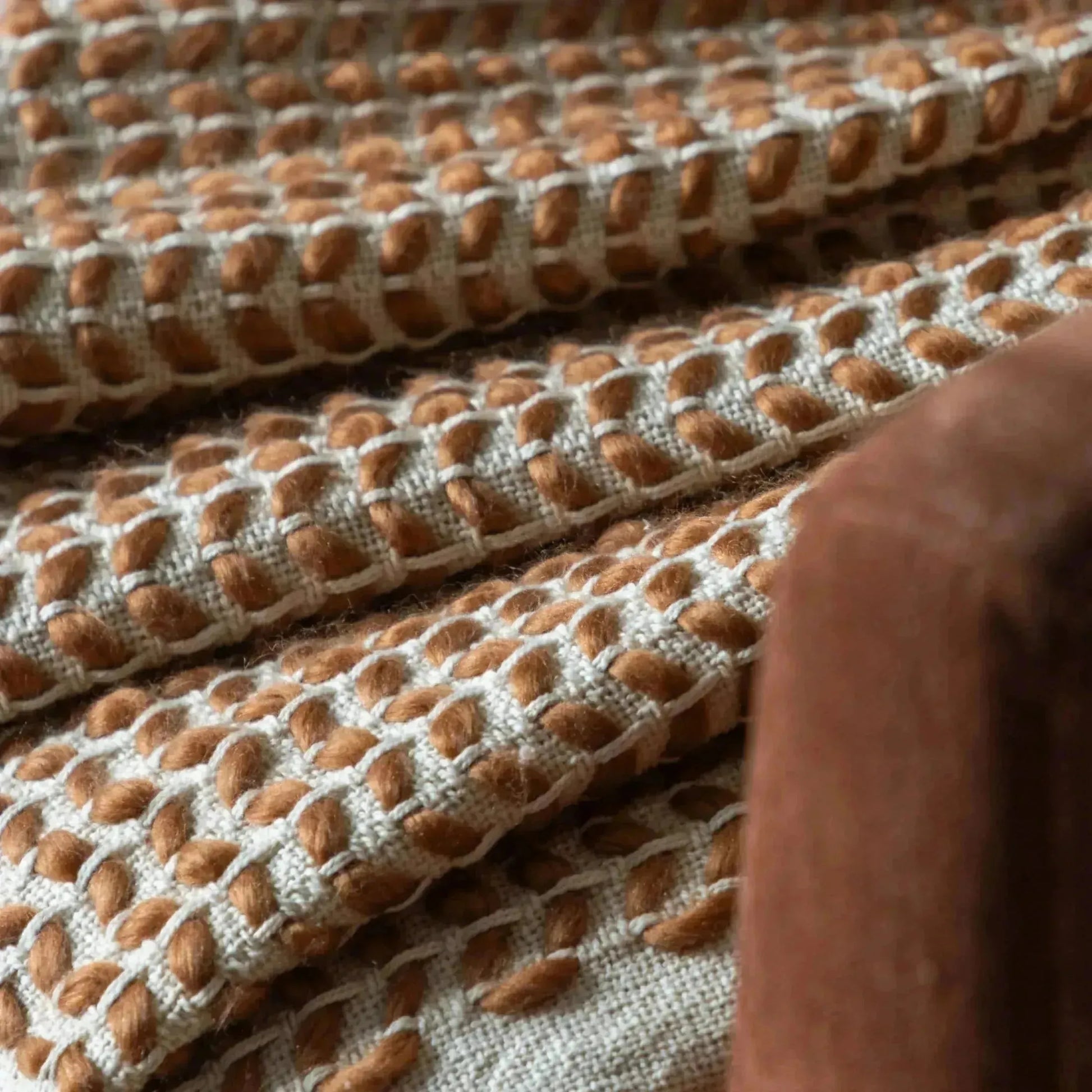 Woven Rust Toned Throw - The Farthing